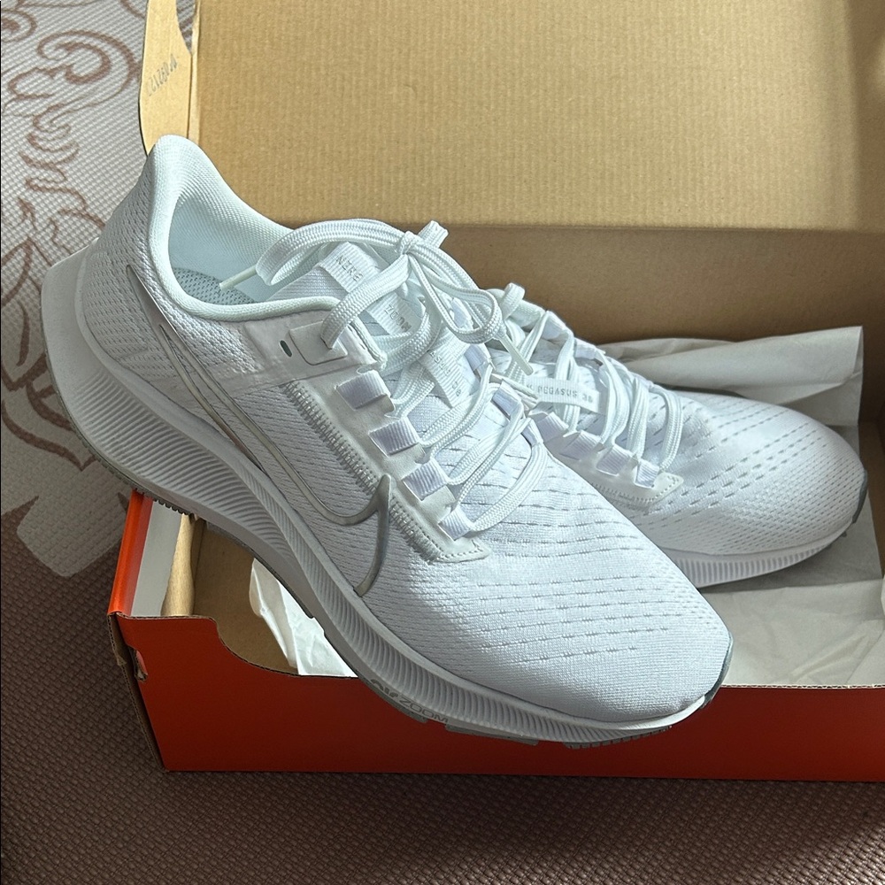 Nike Women's White Pegasus 38 Sneakers